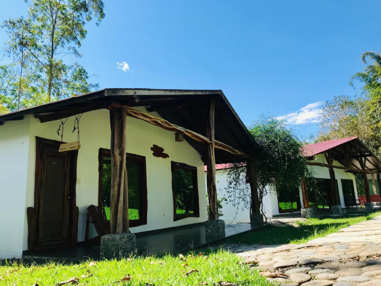 Yantzaza Hosteria Tierra Dorada المظهر الخارجي الصورة